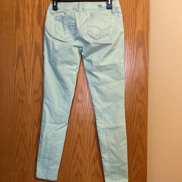 Jeans - Picture 2 of 4